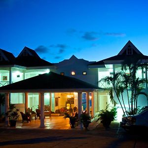 Bacolet Beach Club